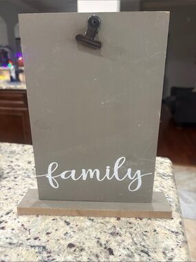 Standing picture frame with clip “Family” GUC